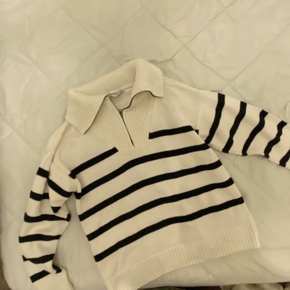 Zara Cream and Black Striped Sweater - Picture 1 of 4